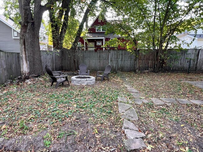 Foto del edificio - 1023 Hermitage St SE