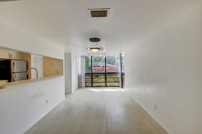 Building Photo - 4259 Wood Ride Rd