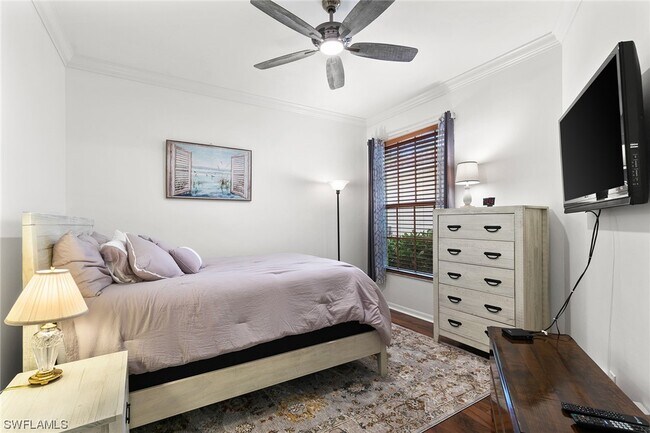 Building Photo - 3300 W Crown Pointe Blvd