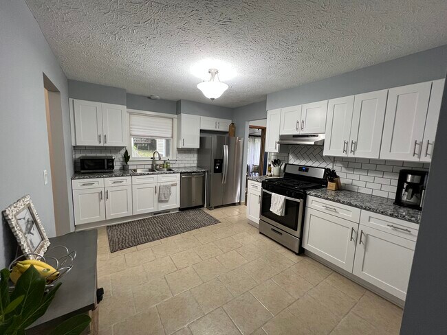 Cocina - 612 Acorn Pl