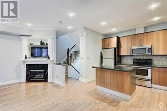 Building Photo - 37-537 Avondale Ave