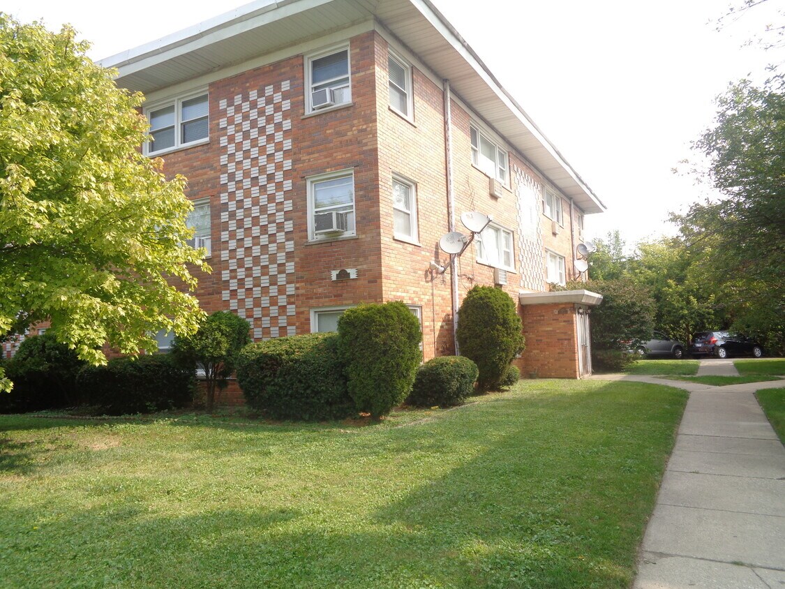 Foto principal - 10911 S Lloyd Dr