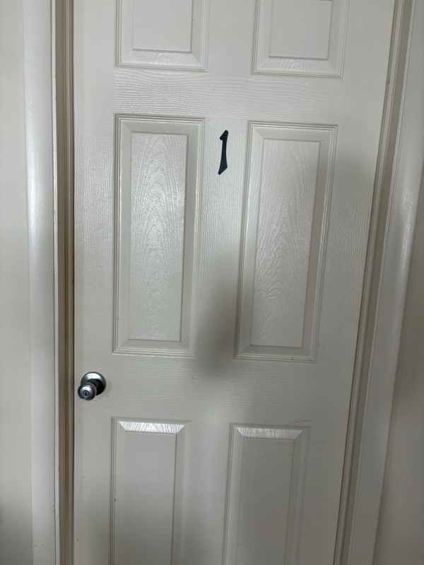 Foto del edificio - 105 Robert Dr