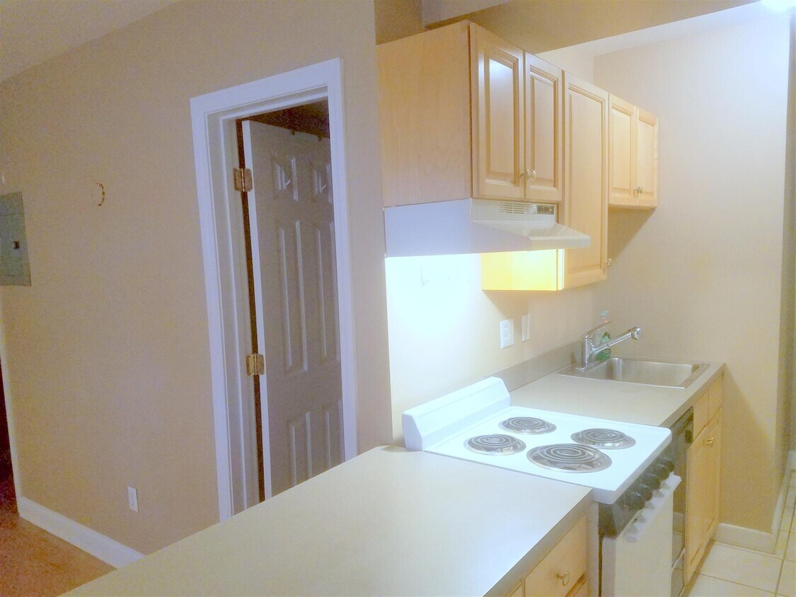 6 Arlington St, Cambridge, MA 02140 Townhome Rentals in Cambridge MA