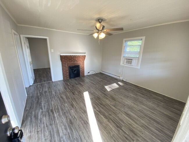 Foto del edificio - 2bd/1ba House close to Downtown Landis w/ easy acces to Hwy 29