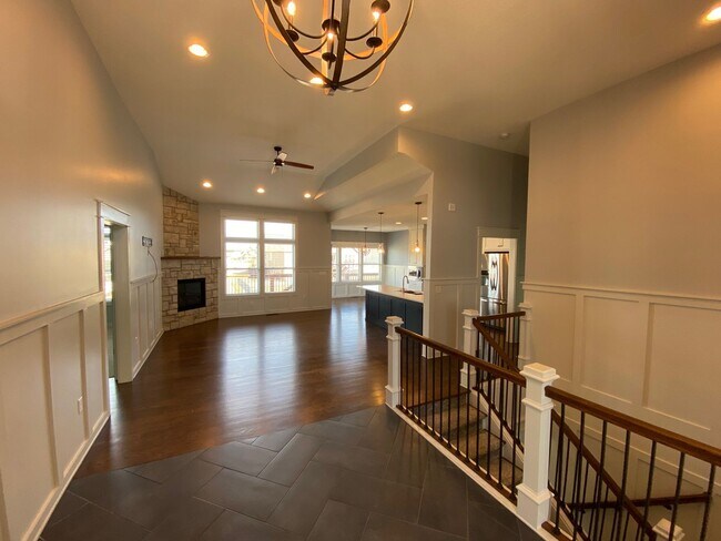 Building Photo - 418 Freemont Drive