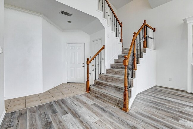 Foto del edificio - 14527 Clipper Cir Dr