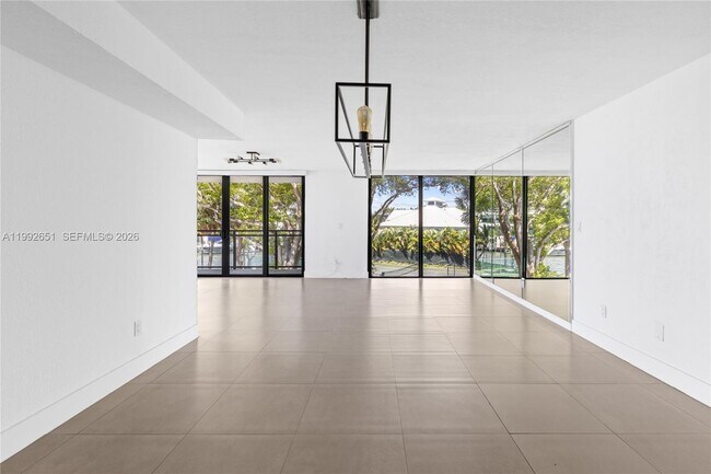 Foto del edificio - 7751 NE Bayshore Ct