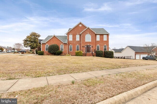 Foto del edificio - 6910 Governors Grant Ln