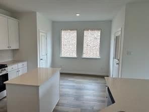 Building Photo - 1812 Memorable Moment Dr