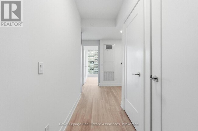 Building Photo - 25 Cordova Ave