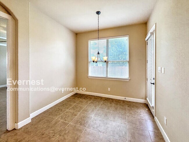 Building Photo - 204 Brantley Lake Ln