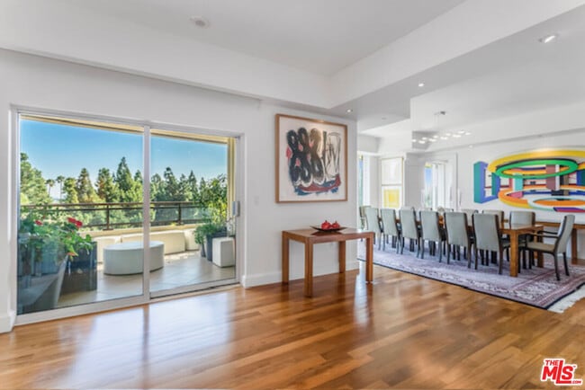 Foto del edificio - 1 W Century Dr