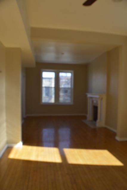 Building Photo - 1254 N Maplewood Ave