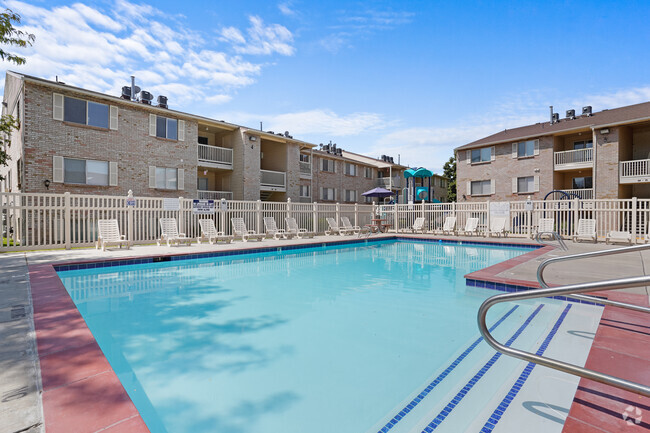 Building Photo - Falcon Park Apartments