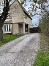 Building Photo - 390 E 23rd St