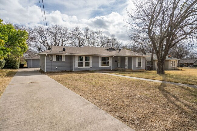 Building Photo - 606 Hillcrest St