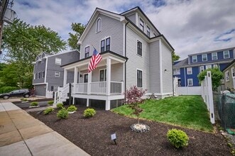 Building Photo - 97 Oakton Ave