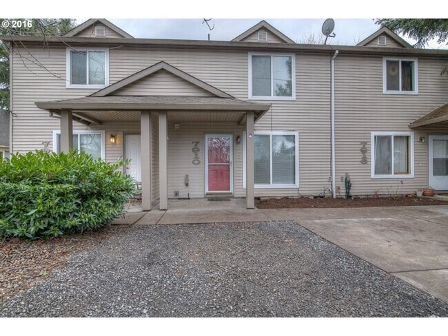 Front of townhouse - 7910 SE 67th Ave