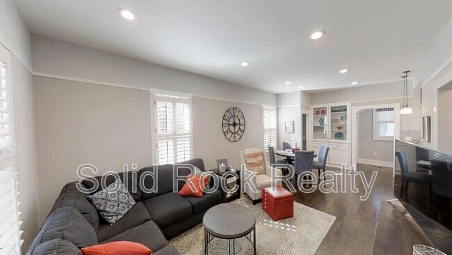Foto del edificio - 1016 N Corona St
