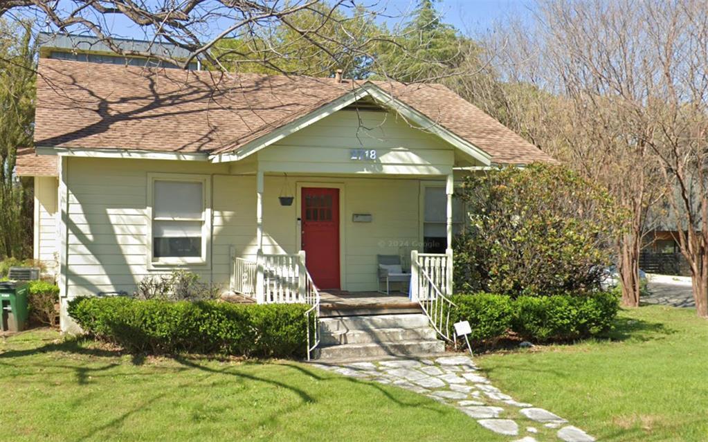 Primary Photo - 2718 E 22nd St