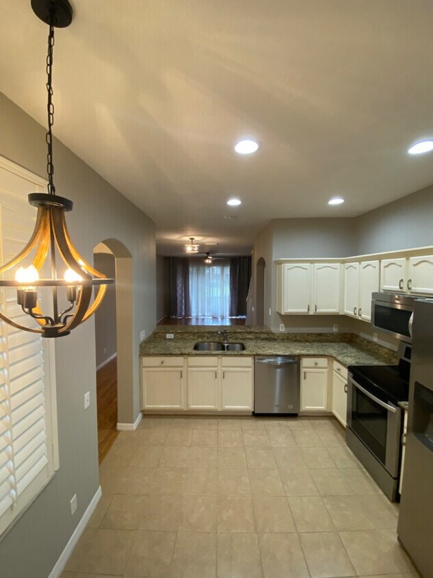 Foto principal - 5308 61st Ter N