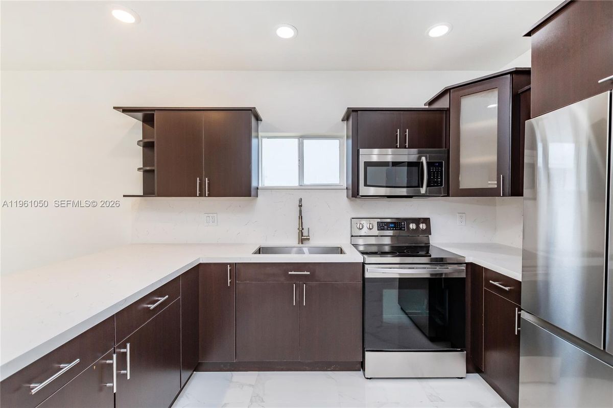 Foto del edificio - 4803 NW 23rd Ave