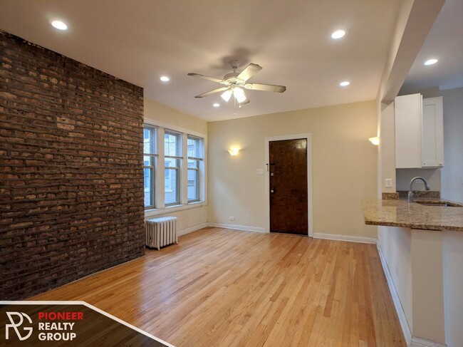 Foto del edificio - 4229 N Paulina St