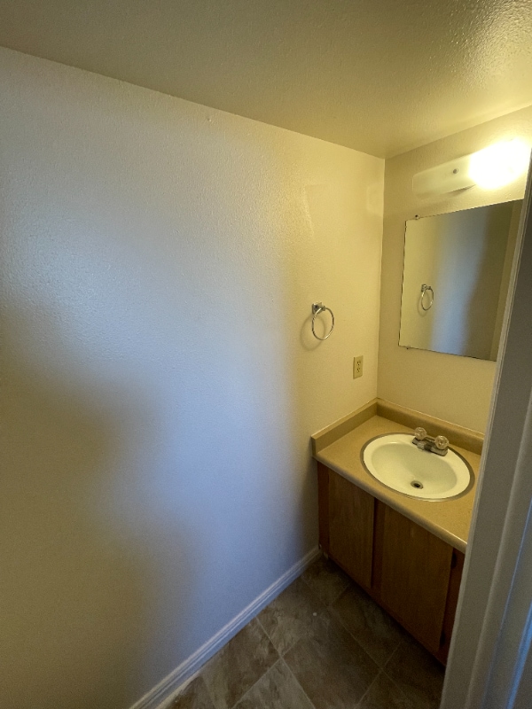 Building Photo - 8600 S 1240 E