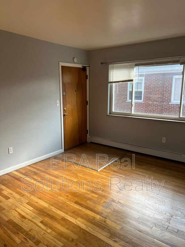 4410 W 8th St Unit 3, Cincinnati, OH 45238 Condo for Rent in