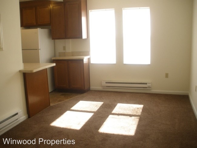 Building Photo - 1549 W 117th St