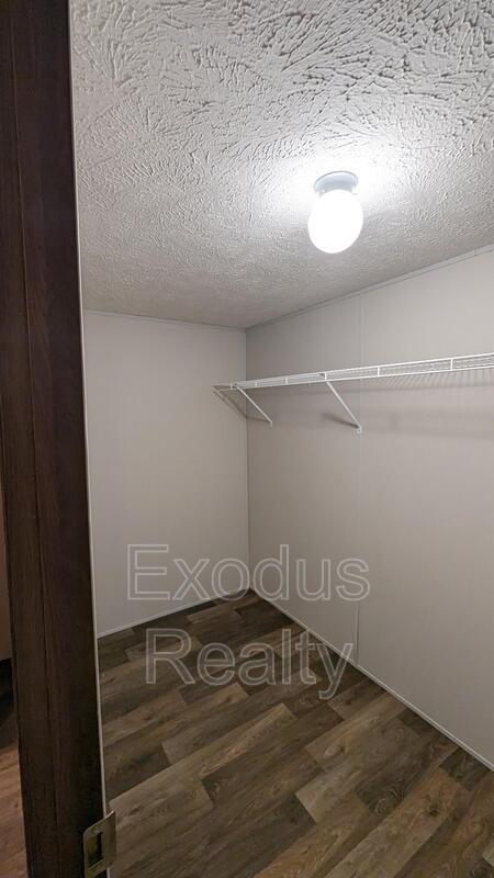 Building Photo - 55 Forest Manor Dr