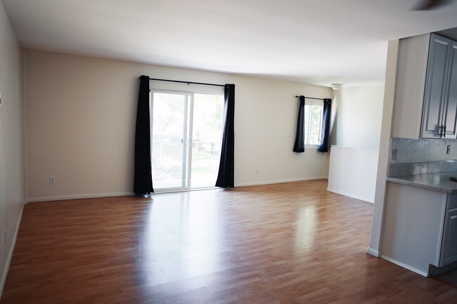 Foto del edificio - 10673 Carmel Mountain Rd