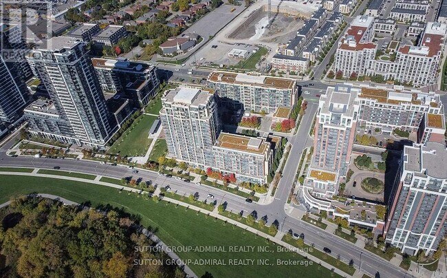 Building Photo - 18 Uptown Dr