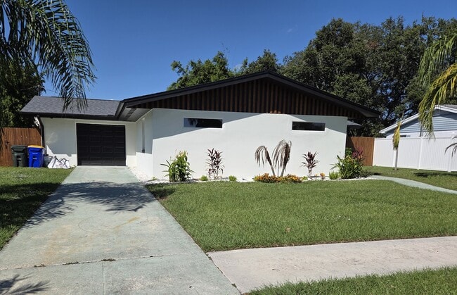 Foto del edificio - 945 Brookview Ln