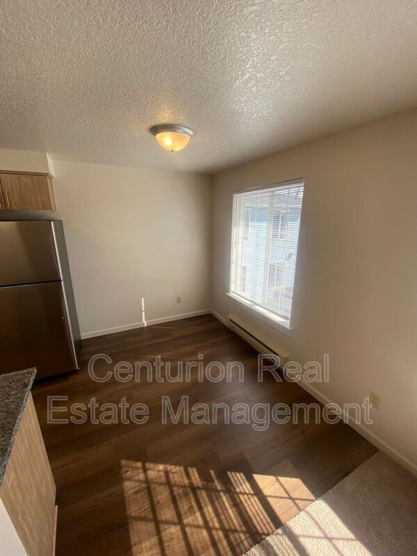 Foto del edificio - 1012 Bryan Ct