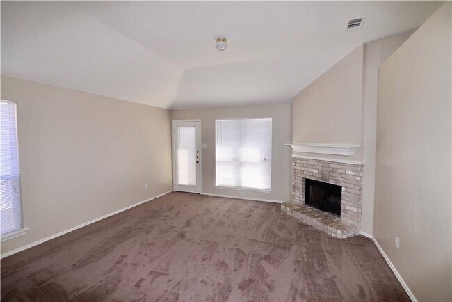 Building Photo - Spectacular 4 bedroom home!  Call to view ...