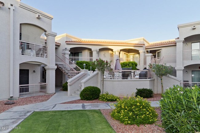 Foto del edificio - 9151 W Greenway Rd