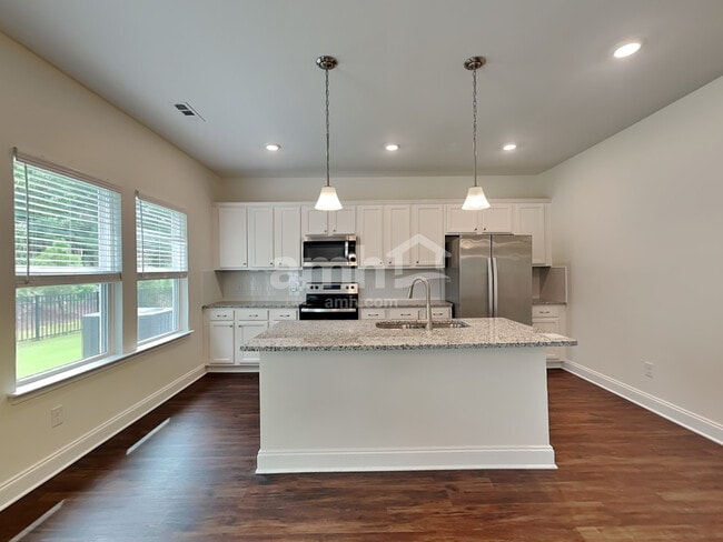 Building Photo - 5928 Hagar Vly Dr