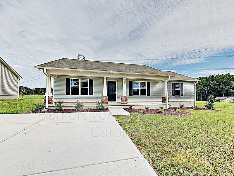 Primary Photo - 16 Willow Ridge Cir