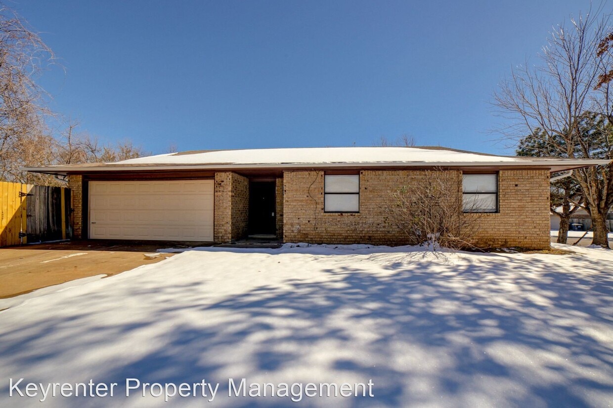 Foto principal - 3 br, 1.5 bath House - 13341 S Hickory St