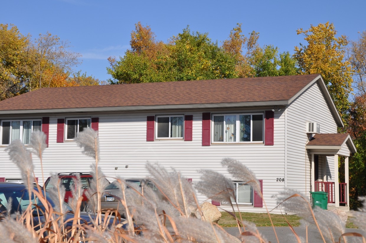200 Balcerzak Dr, Mankato, MN 56001 Townhome Rentals in Mankato MN