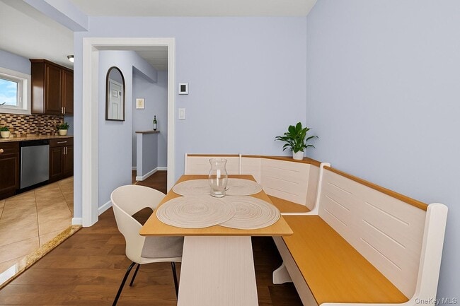 Foto del edificio - 539 W Park Ave