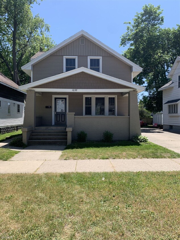 Primary Photo - 4 br, 1.5 bath House - 1038 Crosby St NW