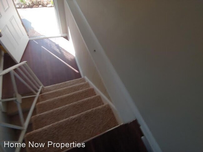 Building Photo - 3 br, 1.5 bath House - 3703 Largo Lane