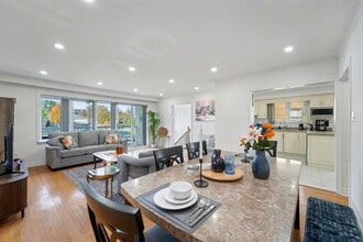 Building Photo - 21 Tillplain Rd