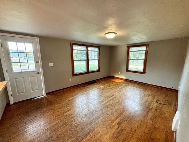 Building Photo - 926 Maiden Ln