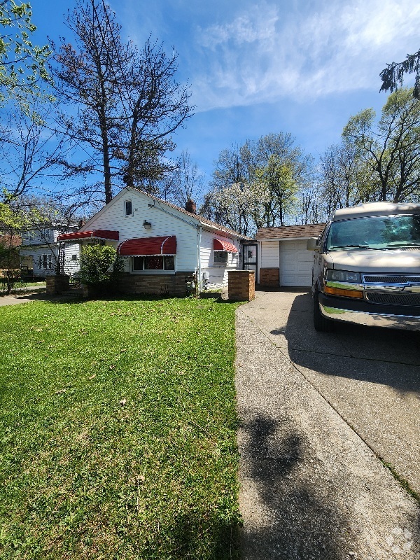 Building Photo - 15002 Ohio Ave