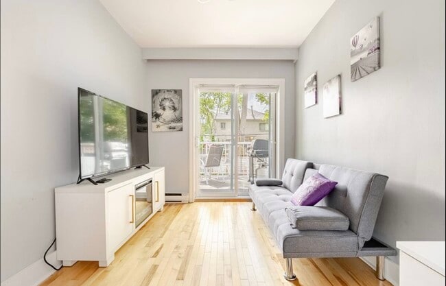 Photo du bâtiment - 184 Rue Dufferin