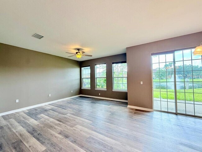 Foto del edificio - 7001 Interbay Blvd